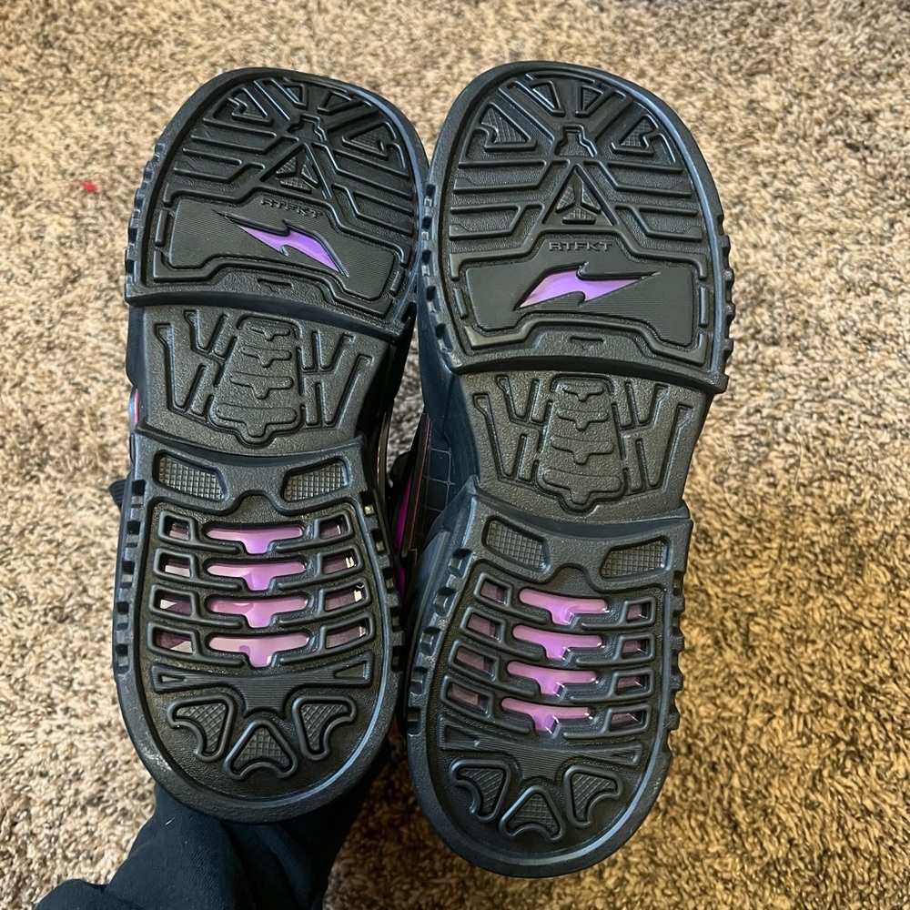 Nike Dunk Low x RTFKT - Picture 10 of 13